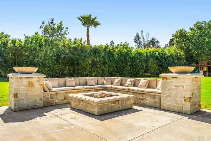 3572 74 Par Four Drive, El Cajon, California 92019