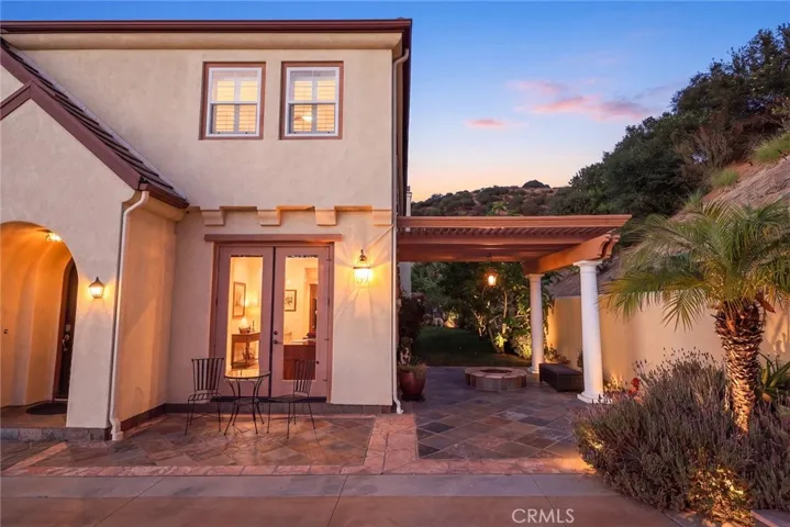 2738 Sleepy Hollow, Glendale, California 91206