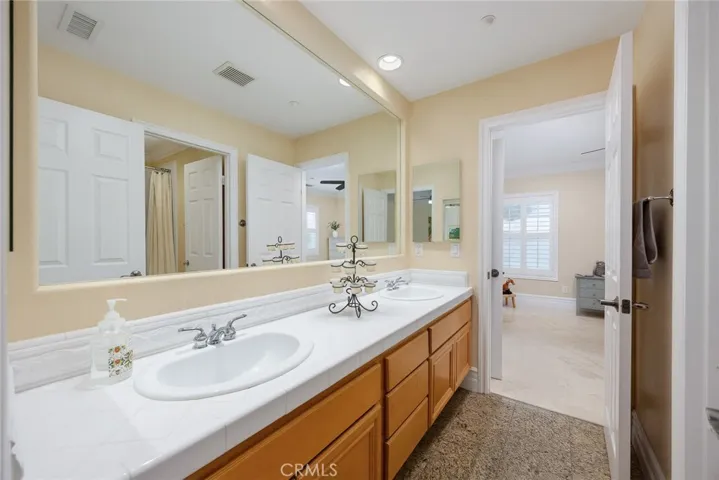 2738 Sleepy Hollow, Glendale, California 91206