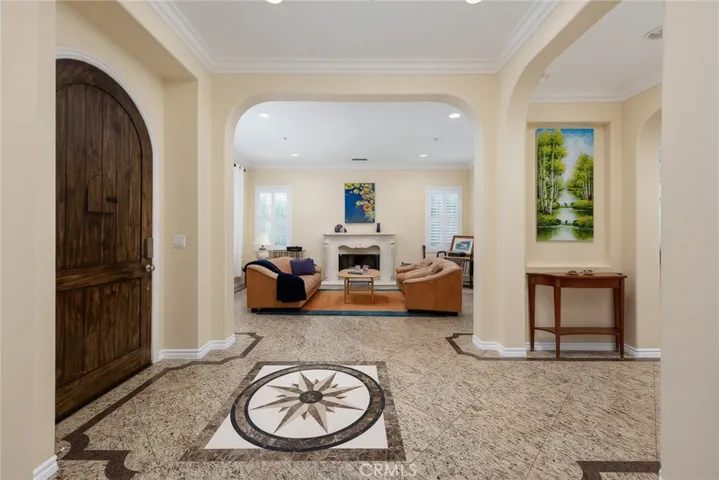 2738 Sleepy Hollow, Glendale, California 91206