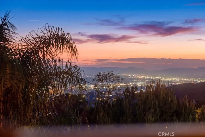 2738 Sleepy Hollow, Glendale, California 91206