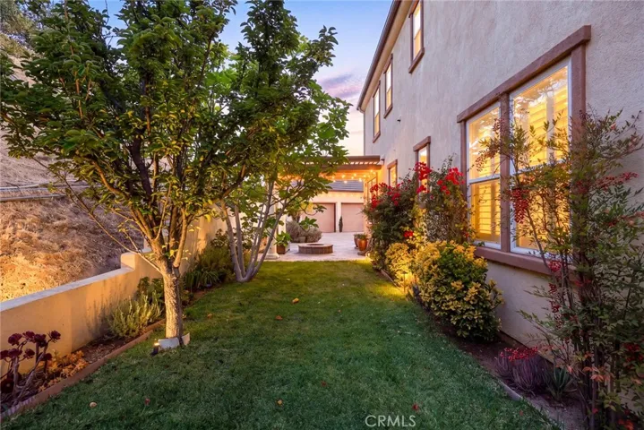 2738 Sleepy Hollow, Glendale, California 91206