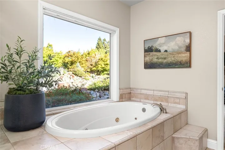 13966 Carriage Estates Way, Chico, California 95973