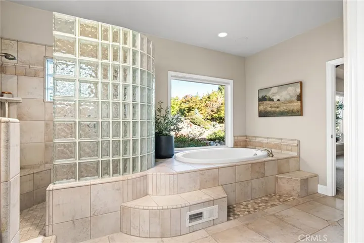 13966 Carriage Estates Way, Chico, California 95973