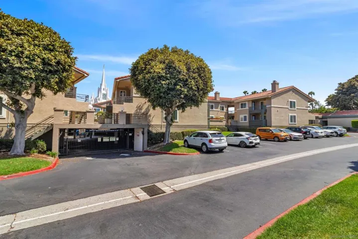 7425 Charmant Dr 2901, San Diego, California 92122