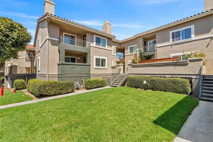 7425 Charmant Dr 2901, San Diego, California 92122