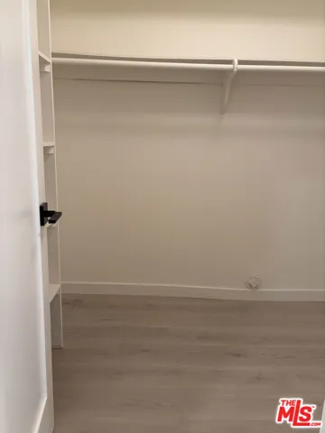 23635 Park Capri 30, Calabasas, California 91302