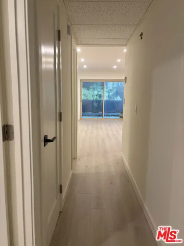 23635 Park Capri 30, Calabasas, California 91302
