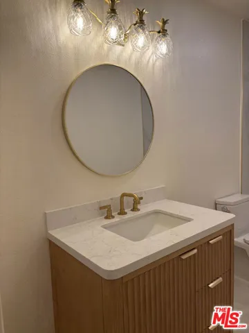 23635 Park Capri 30, Calabasas, California 91302