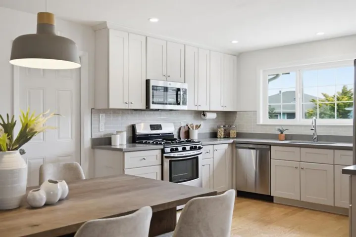 105 Shoreview Avenue, Pacifica, California 94044