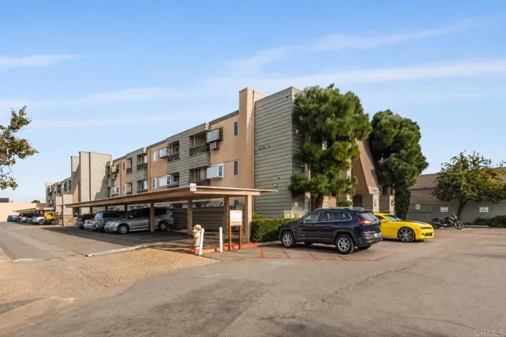 3140 Midway Drive A102, San Diego, California 92110