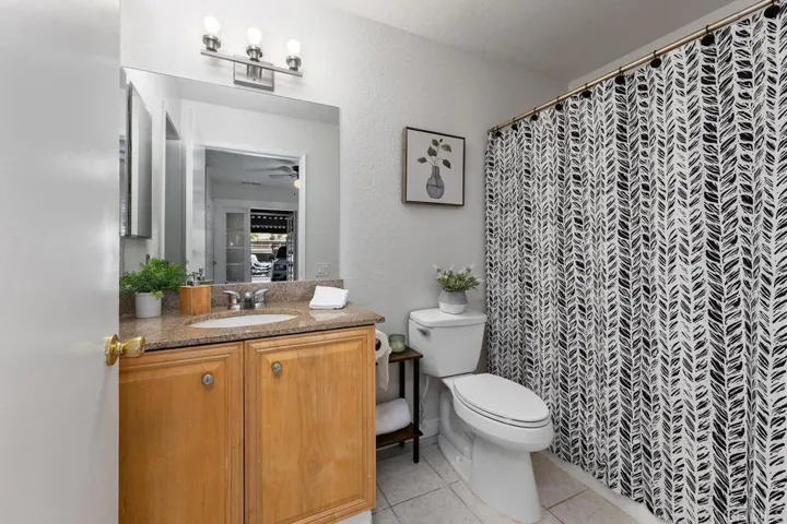 3140 Midway Drive A102, San Diego, California 92110