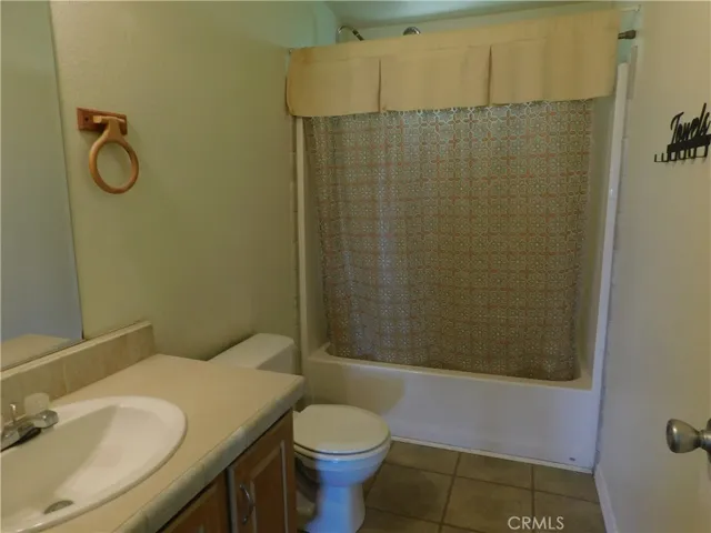 19825 Taylor, California City, California 93505