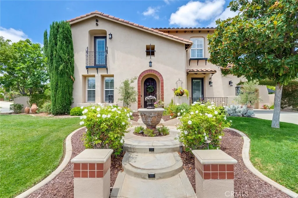 1261 Pamplona Dr