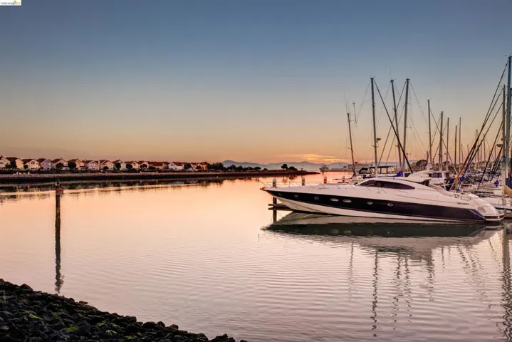 1508 Jetty Dr, Richmond, California 94804
