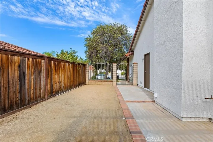 7158 Foxcroft, Riverside, California 92506