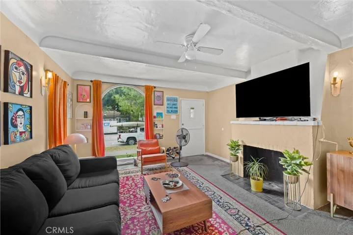 3562 Orange, Long Beach, California 90807