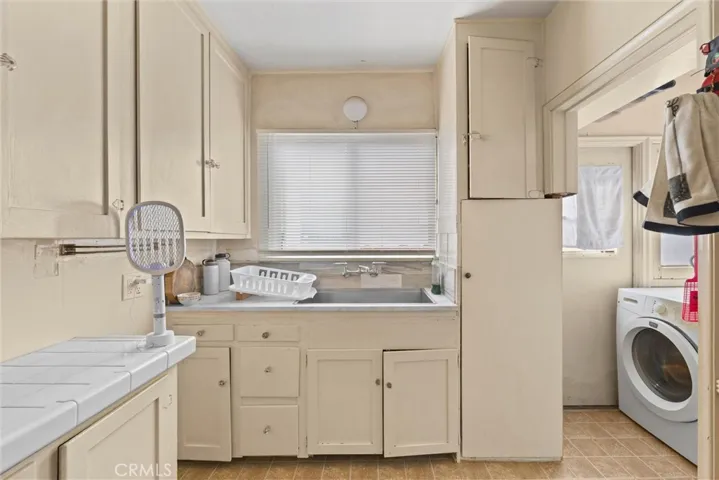 3562 Orange, Long Beach, California 90807