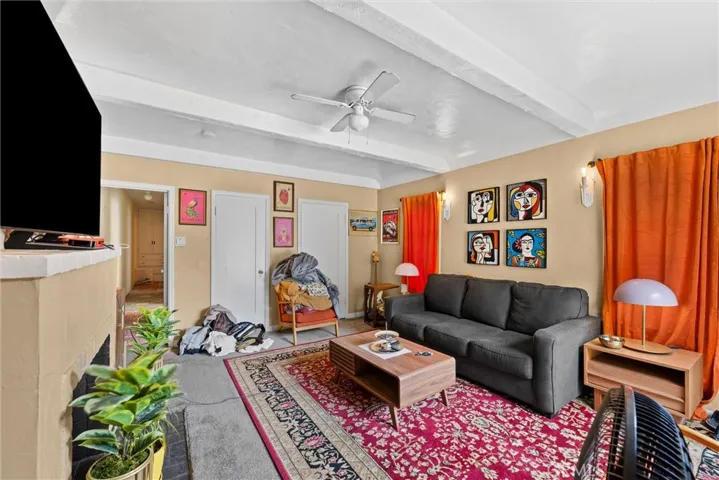 3562 Orange, Long Beach, California 90807
