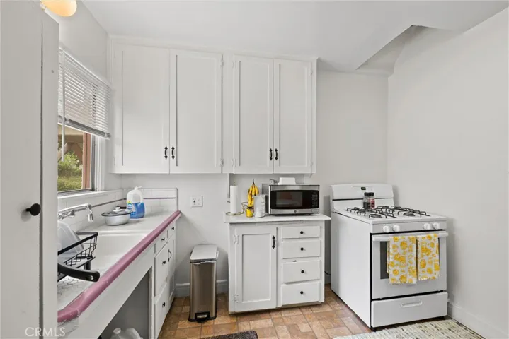 3562 Orange, Long Beach, California 90807