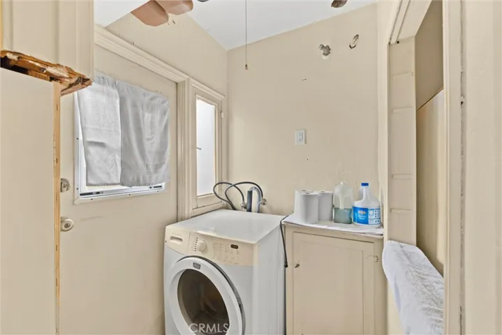3562 Orange, Long Beach, California 90807