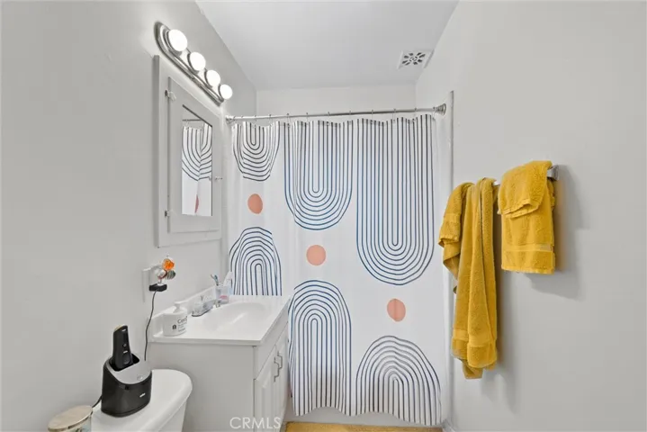 3562 Orange, Long Beach, California 90807