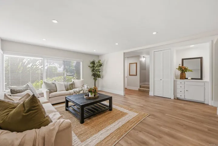 11937 Bajada, San Diego, California 92128