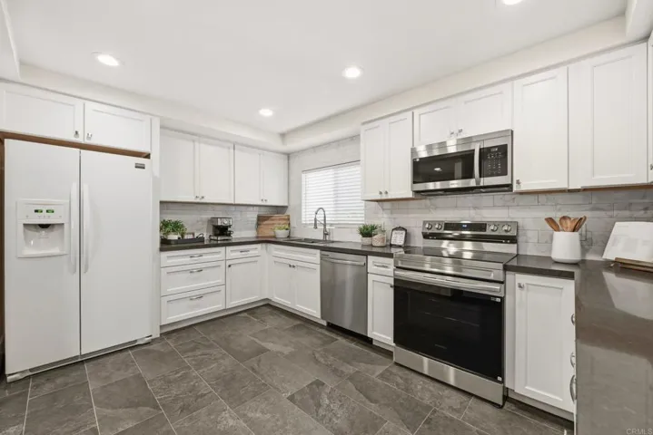 11937 Bajada, San Diego, California 92128
