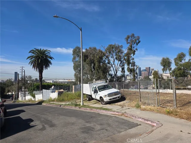 1203 E Cesar E Chavez, Los Angeles, California 90033