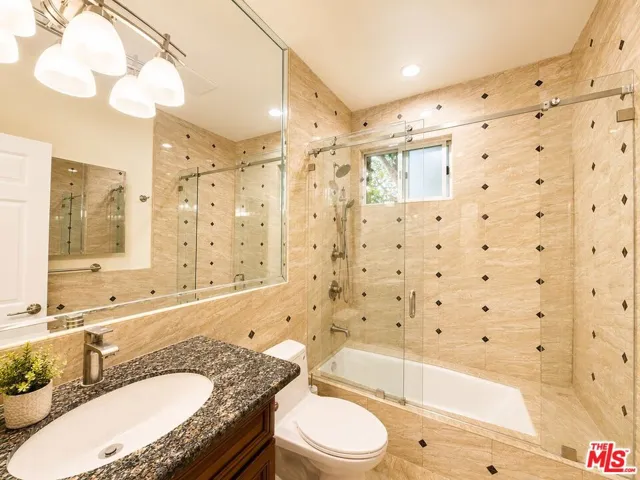 9945 Robbins Drive 102, Beverly Hills, California 90212