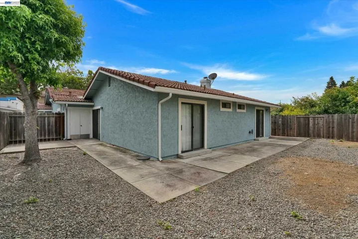 405 Lewis Ave, San Leandro, California 94577