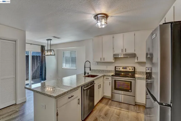 405 Lewis Ave, San Leandro, California 94577