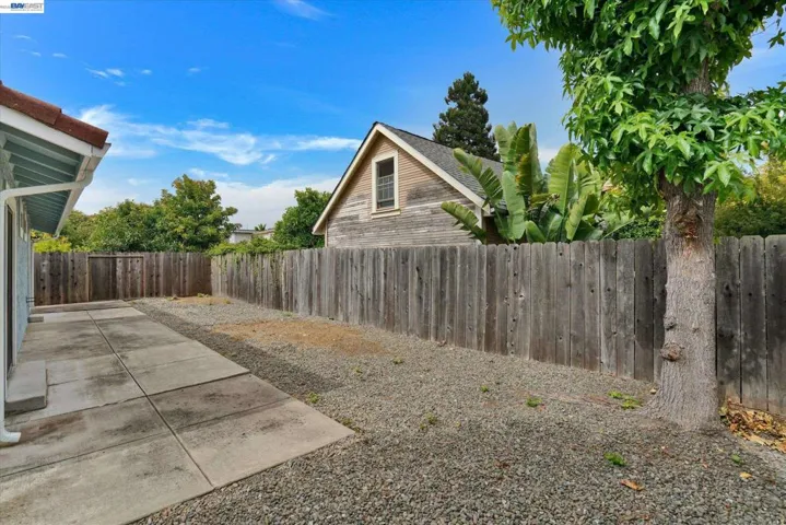 405 Lewis Ave, San Leandro, California 94577