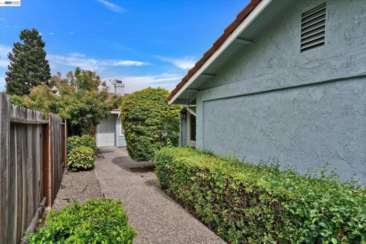 405 Lewis Ave, San Leandro, California 94577