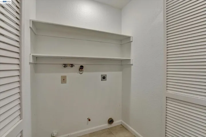 405 Lewis Ave, San Leandro, California 94577