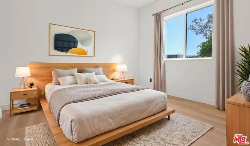 10842 Peach Grove Street 2, North Hollywood, California 91601