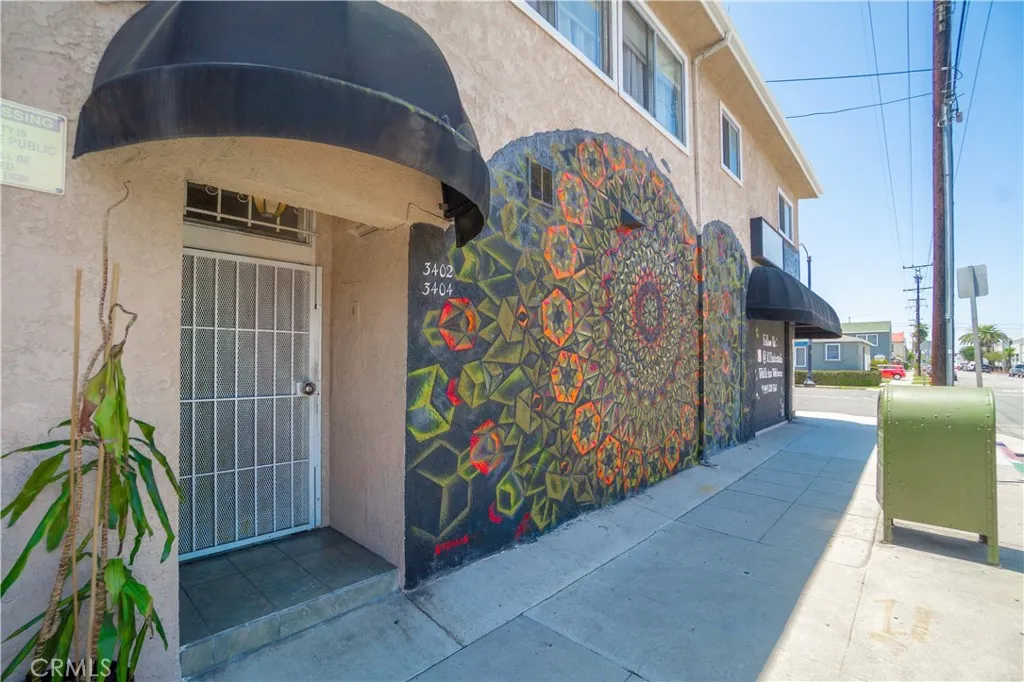 1090 Redondo, Long Beach, California 90804 — photo 4