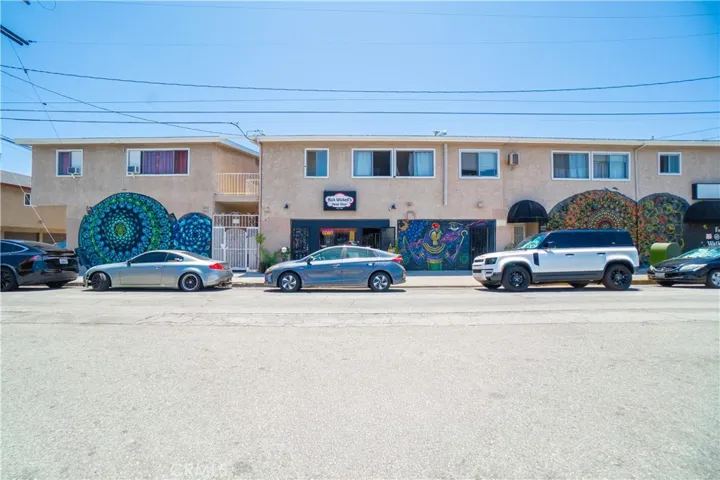 1090 Redondo, Long Beach, California 90804