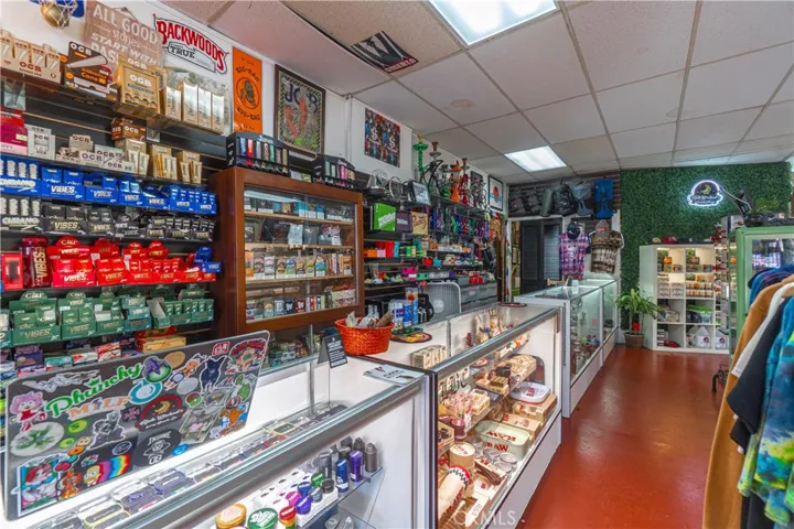 1090 Redondo, Long Beach, California 90804