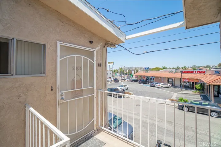 1090 Redondo, Long Beach, California 90804