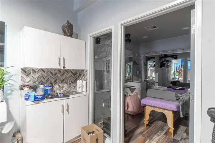1090 Redondo, Long Beach, California 90804