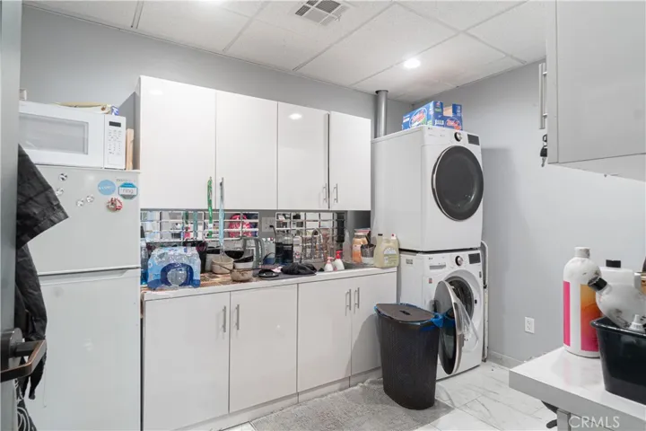 1090 Redondo, Long Beach, California 90804