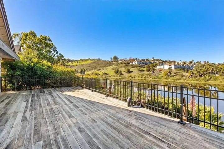1610 Via La Plaza, San Marcos, California 92078