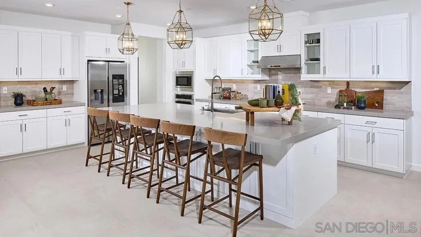 262 Reid Way, Oceanside, California 92057