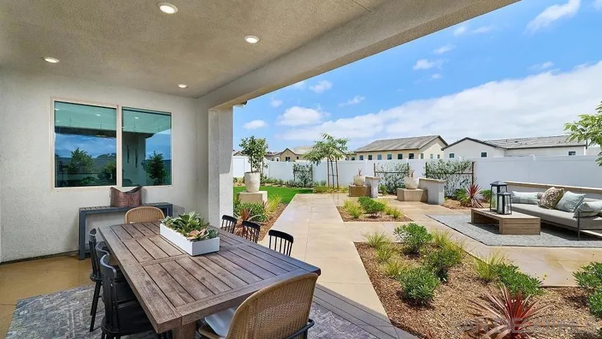 262 Reid Way, Oceanside, California 92057