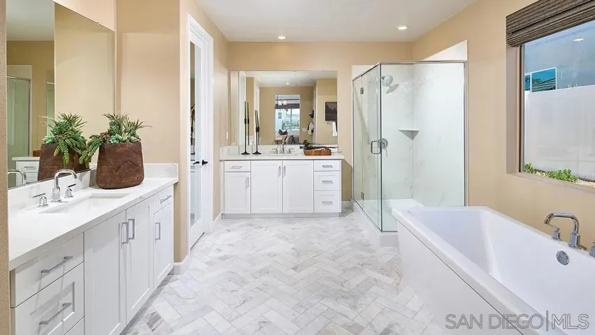 262 Reid Way, Oceanside, California 92057