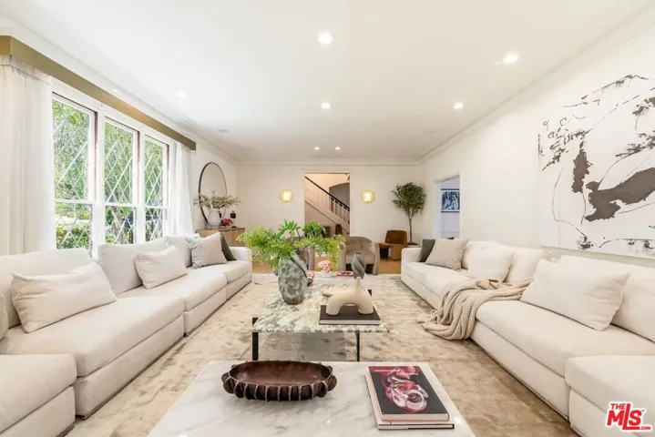 628 N Sierra Drive, Beverly Hills, California 90210
