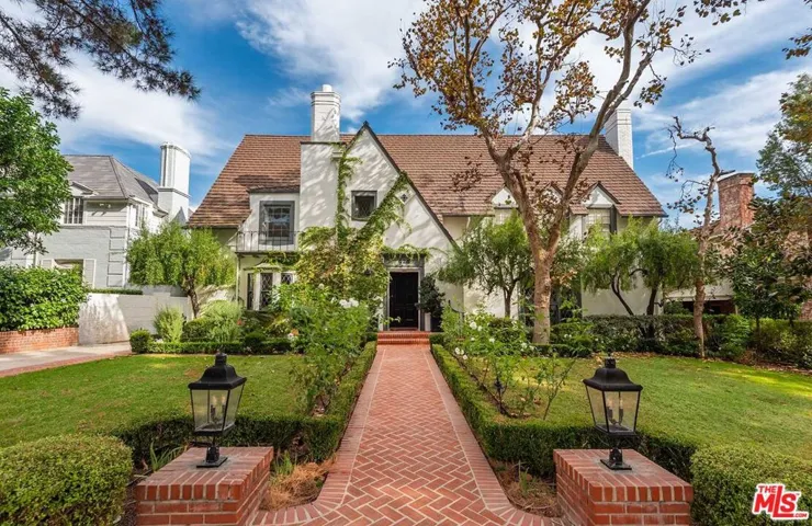 628 N Sierra Drive, Beverly Hills, California 90210
