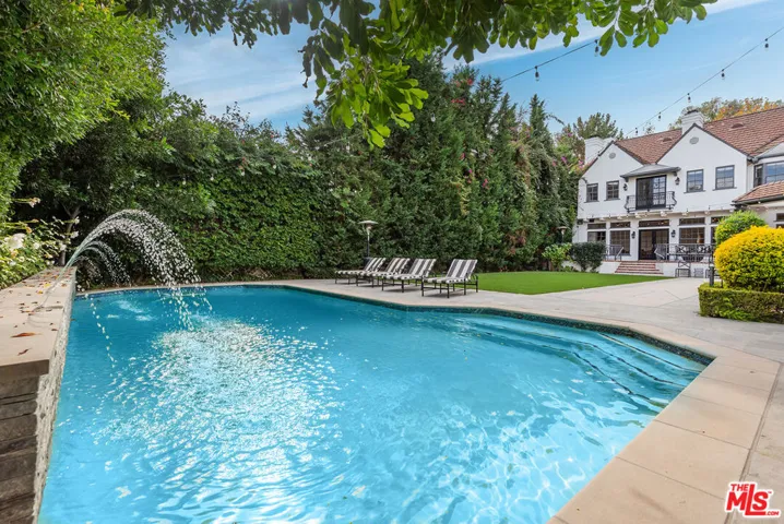 628 N Sierra Drive, Beverly Hills, California 90210