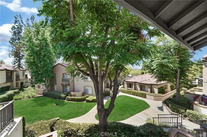 104 S Cross Creek Road M, Orange, California 92869